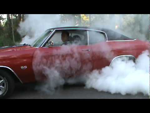 awesome chevy chevelle ss burnout