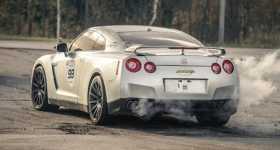 crazy nissan gt awesome