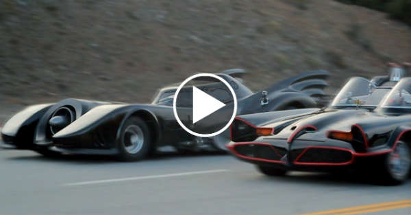 Epic 1966 BATMOBILE vs 1989 BATMOBILE Drag Race! - Muscle Cars Zone!