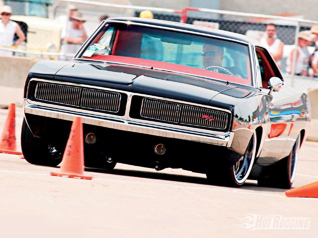 6-tom-boldry-custom-1969-dodge-charger-rt