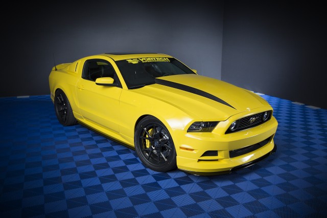 custom-ford-mustang-at-2013-sema-show_100445169_m