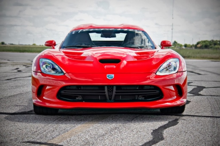 srt-viper-hennessey-venom-700r-09