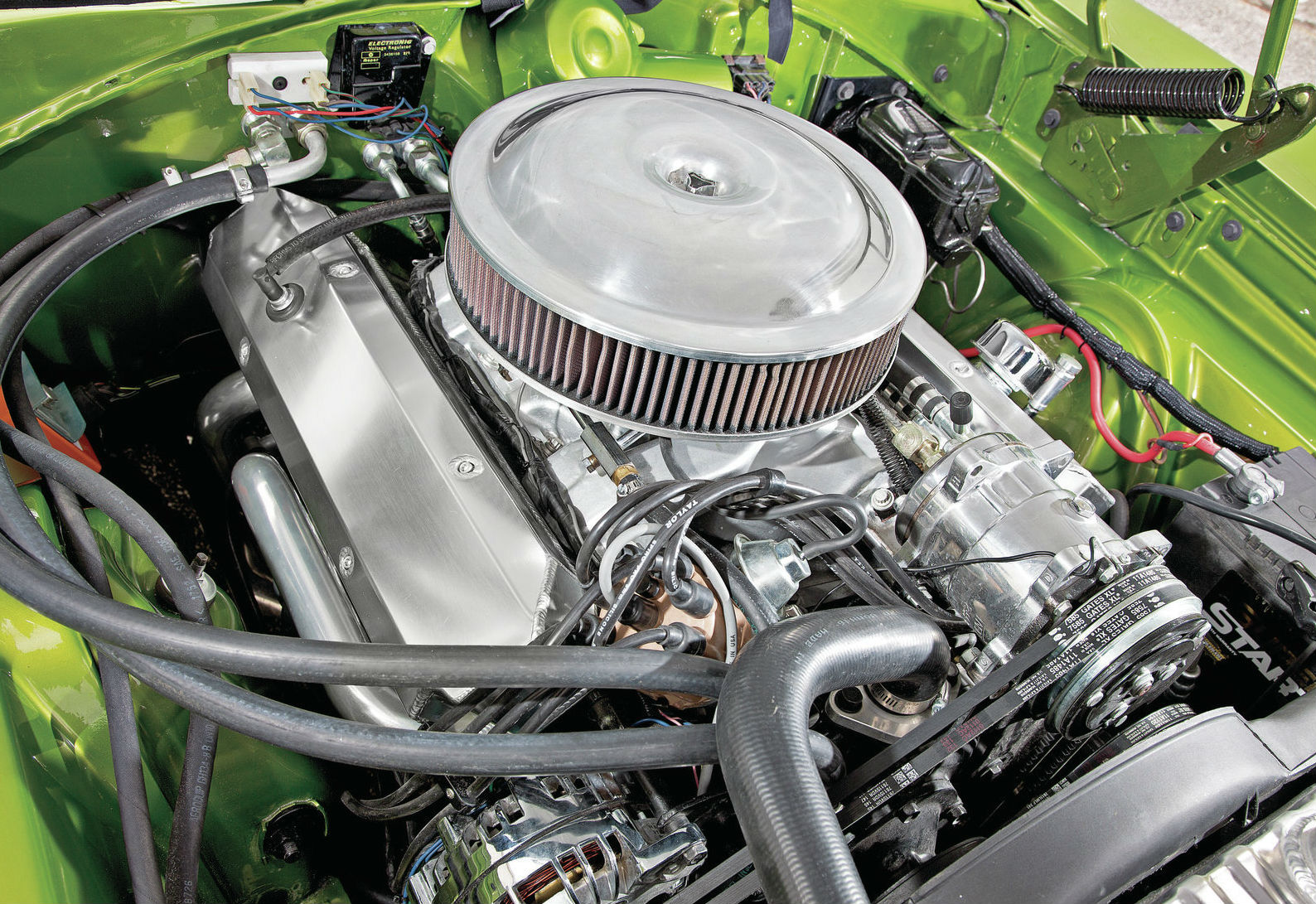 1968 dodge charger car engine