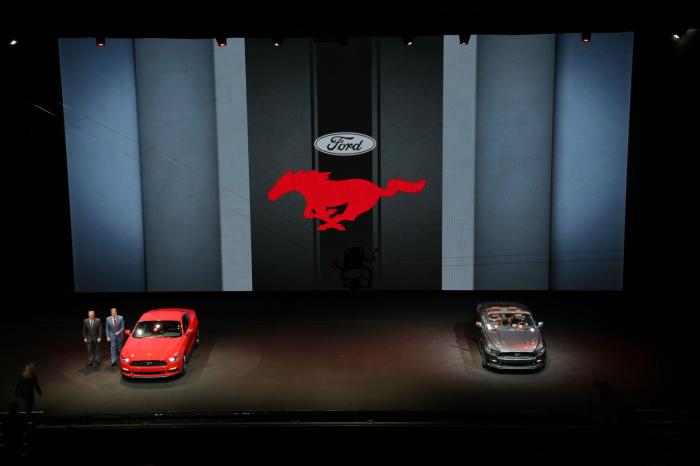 mustang car 2015