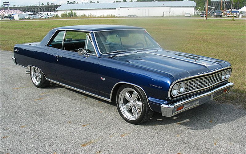 1964_Chevrolet_Chevelle+Front_Passenger_Side
