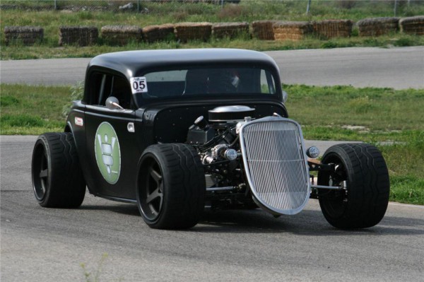 1933 Ford Custom Coupe b