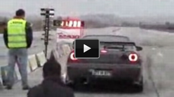 Porsche 911 vs GTR nissan skyline
