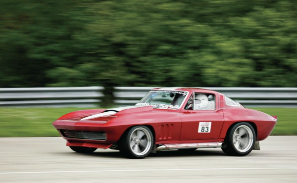 1965-chevrolet-corvette-side-view