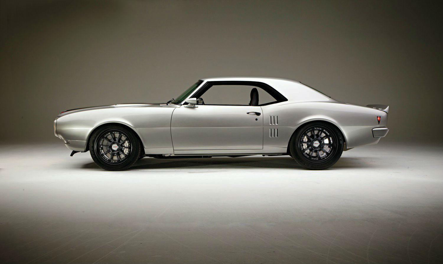 1968-pontiac-firebird-drivers-side