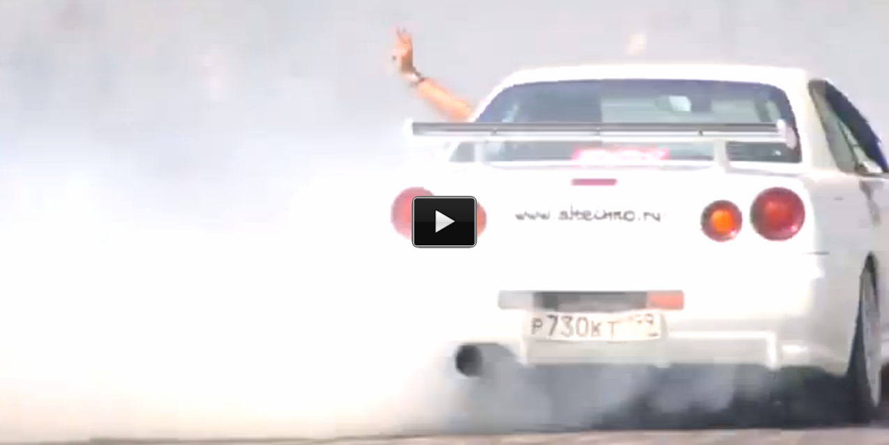 nissan skyline r34 GTR Donuts