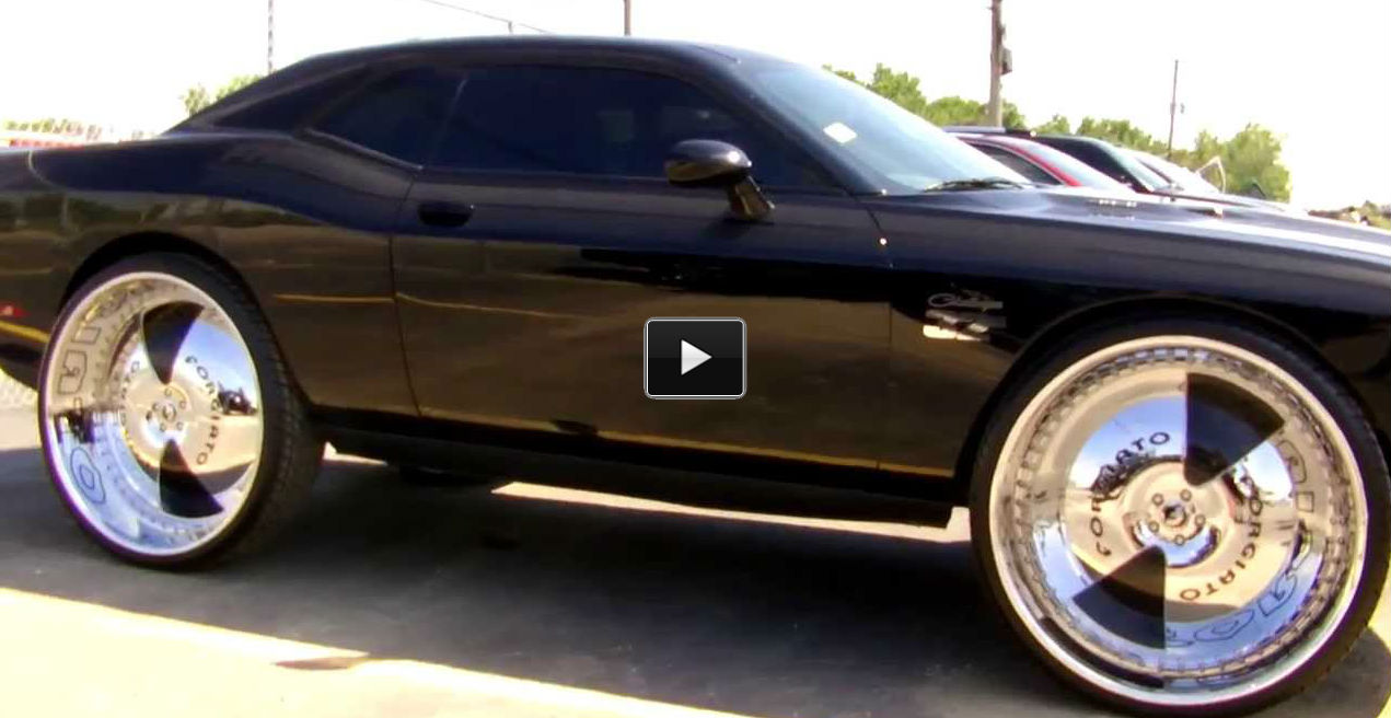 Challenger on 32 inch forgiato rims