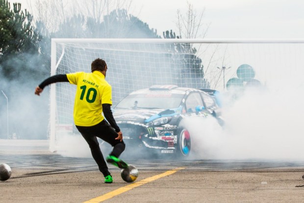 Footkhana ken block neymar