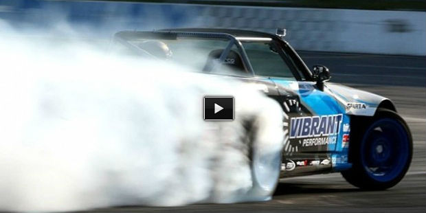 Honda S2000 Test burnout smoke