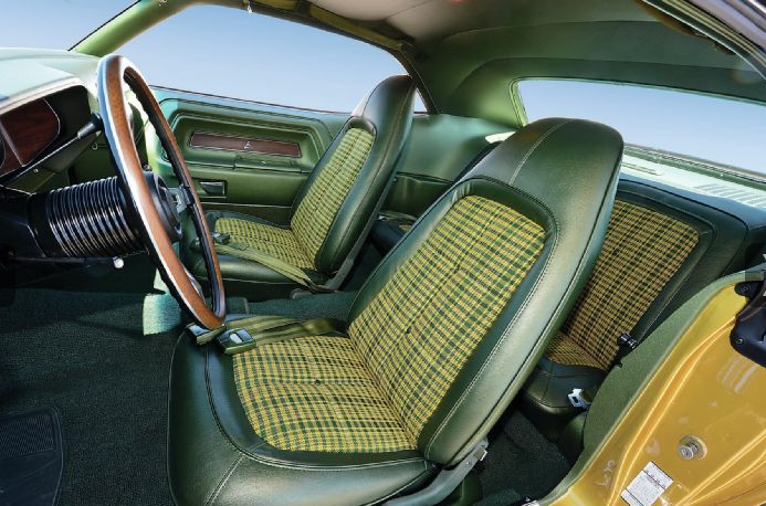 1971-dodge-challenger-r-t n