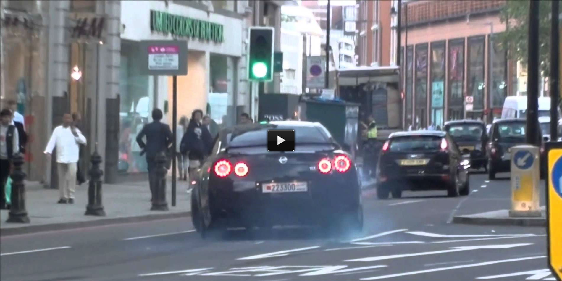 crazy burnouts car streets london