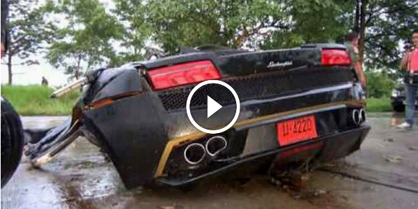 lamborghini splits in half