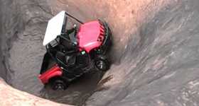 amazing quads This Guys Goes IN OUT Devils Highway Hot Tub Truck 6