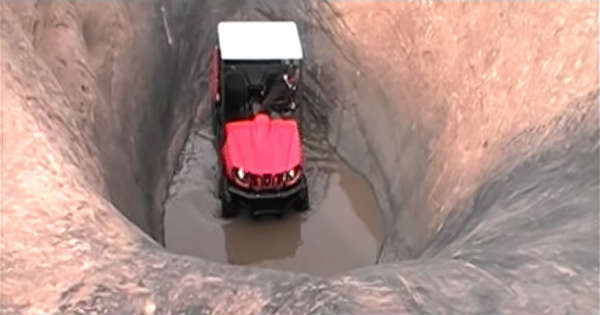 amazing quads This Guys Goes IN OUT Devils Highway Hot Tub Truck 7