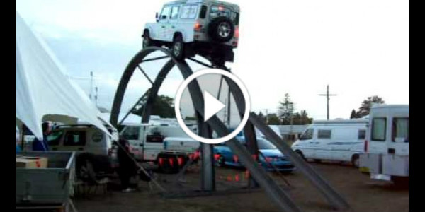 land-rover-driver-over-the-real-mans-4wd-track 2