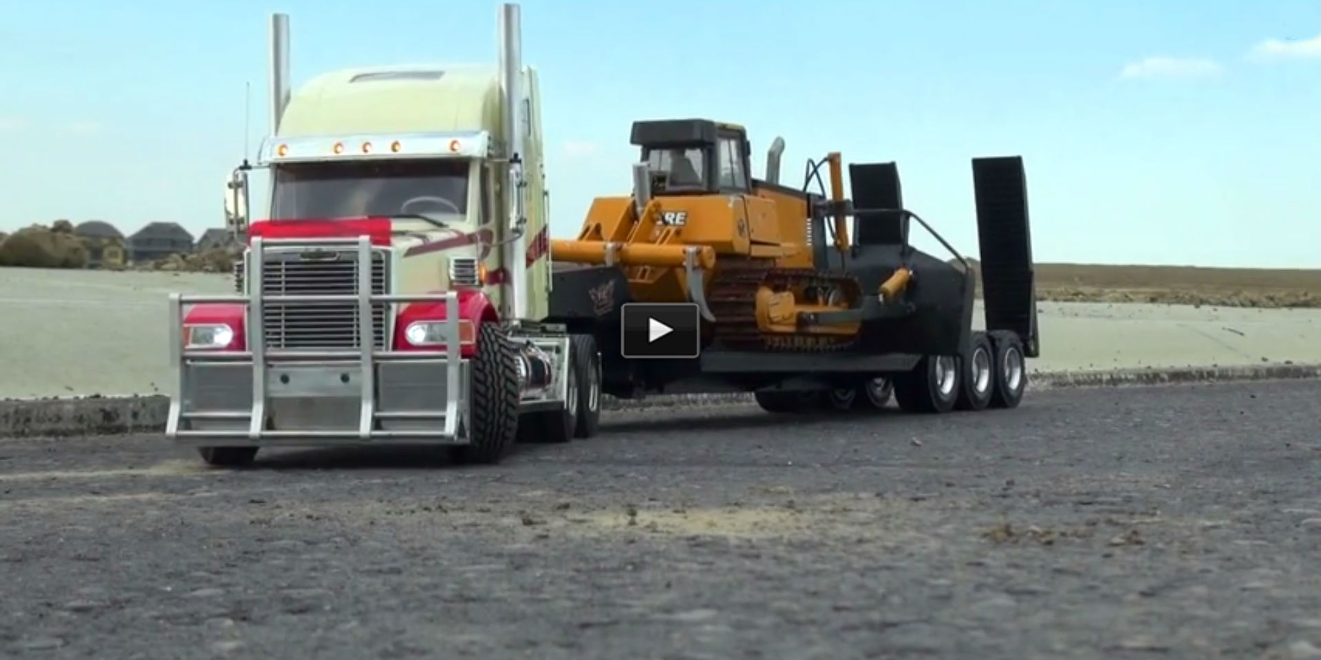 triple axle bulldozer truck