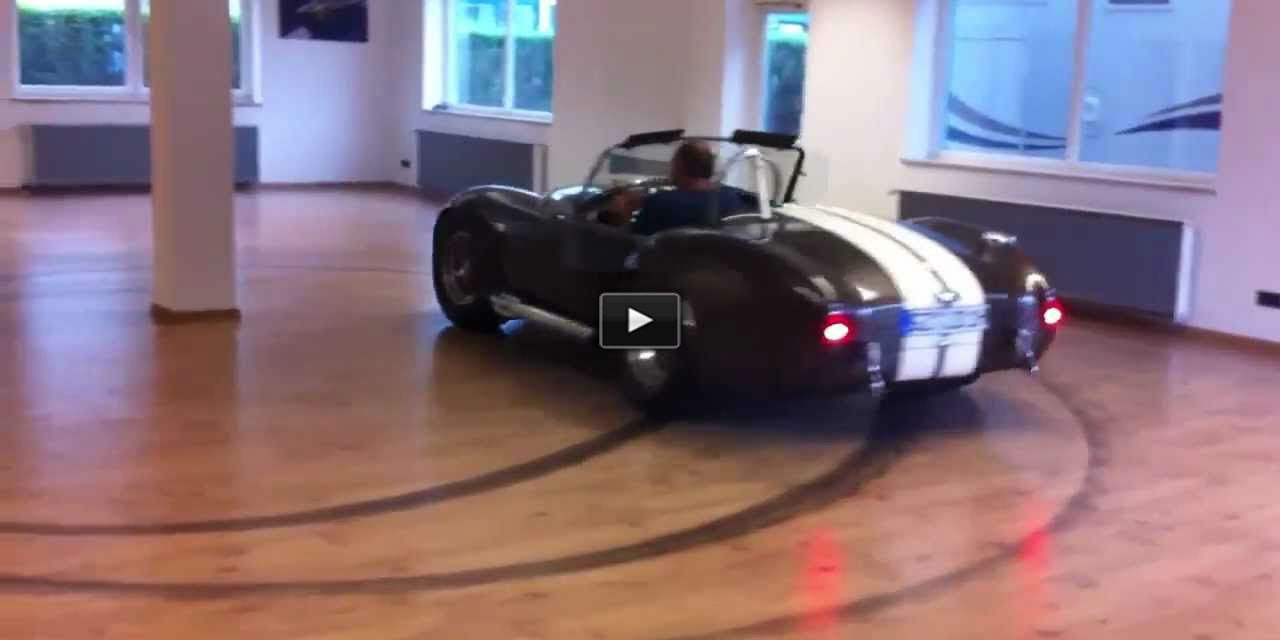 Shelby Cobra Drift