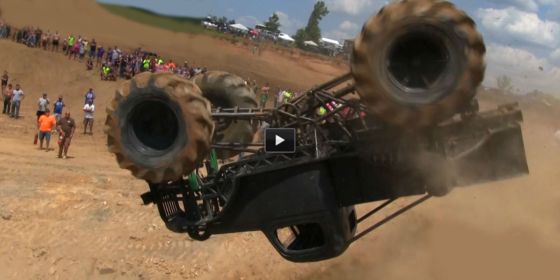 Mega Truck Backflip dirty big wheels