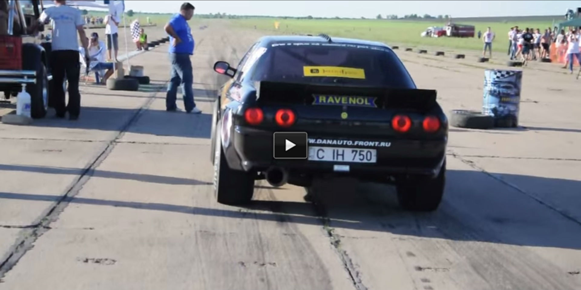 toyota supra vs nissan skyline race