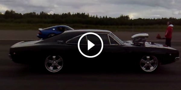 CHARGER vs VIPER!!! OMG! Even the Camera Handle the SOUND of That Charger! ﻿2