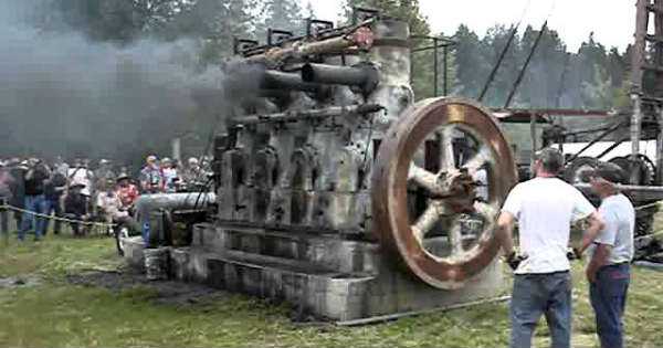MONSTER ENGINE Torque Start Up Russia 1