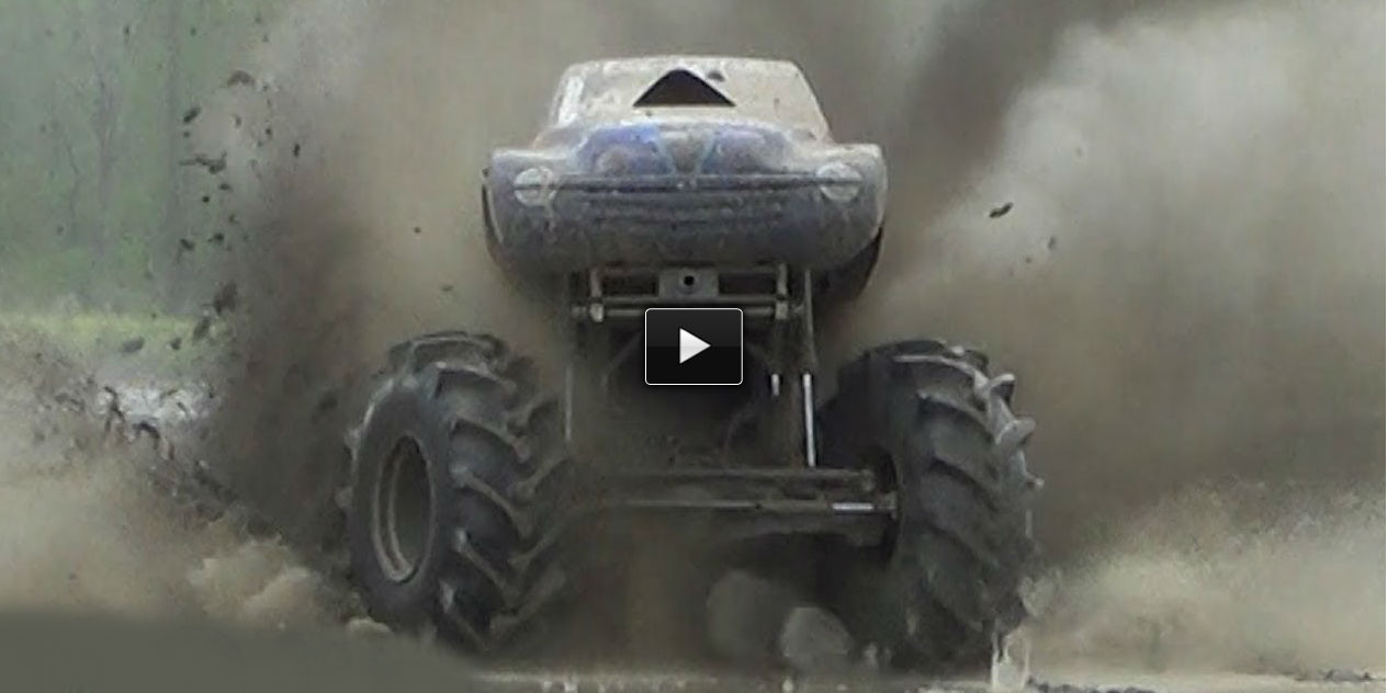 BONE COLLECTOR Mud truck