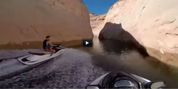 Jet Ski Experience trough rocks