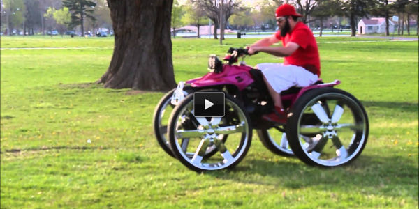 4 wheeler Doing Donuts 28 rims doing donuts