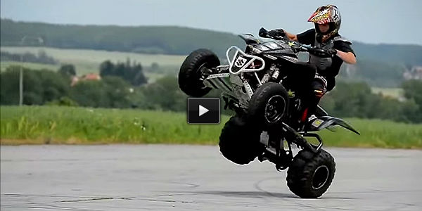 QUAD Freestyle Quad stunt riding