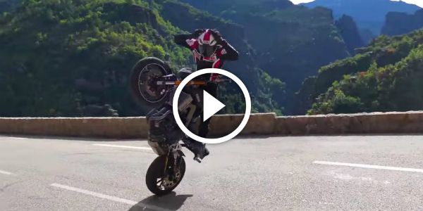 World Record EMC Truck Jump and Lotus F1 Team New MT 09