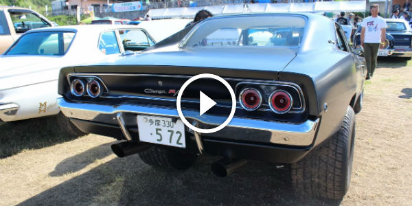 1968 Dodge CHARGER with Supercharged HEMI 572 at the Rockin Cruisin Koga Green Park in JAPAN!