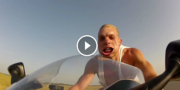 Someone Does FaceLift While Someone Rides At 150 MPH With No Helmet! NO COMMENT!! NO Helmet