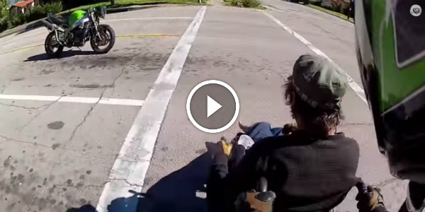 Honest People This Drive-By in America Will Restore Everyone’s Faith In Humanity! We Need More Men Like This One!!