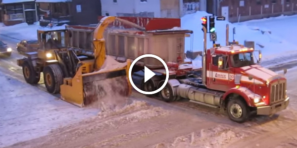 Snow Clearing Canadians Definitely Know How To Deal With Snow! This VOLVO In Montreal Is Cleaning Snow like a Boss