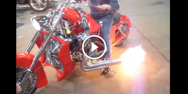 FIRE BREATHING Supercharged Bike!! This MARVELOUS BOSS HOSS CONCEPT will BLOW YOUR MIND!