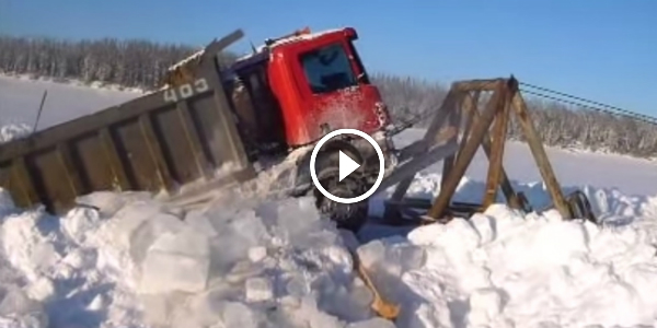 SCANIA LORRY fell into a Snow Hole & Needs to be pulled out! THE HERO IS A K-700! Watch The Awesome Action!!