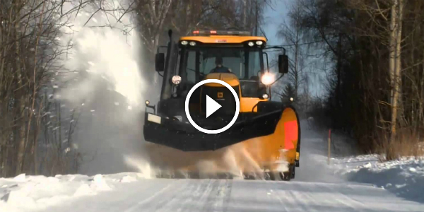 SNOW cleaning in NORWAY Looks Quite Easy With The FASTRAC Tractor! PURE EXCELANCE!!