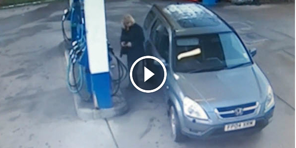 Where’s My PETROL CAP! Woman TRIES To Put Petrol In Her Car For 15 MINUTES! You Will Not Be Able To Stop LAUGHING!!