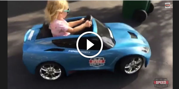 3 year old girl drifting Mini CORVETTE