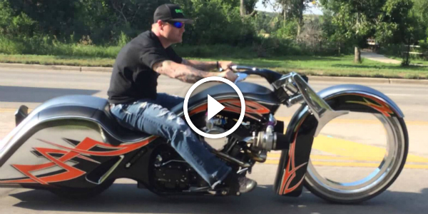 Ballistic Cycles 30 Hubless Wheel Is OVER THE TOP! No Doubt It Is The BADDEST BAGGER!!