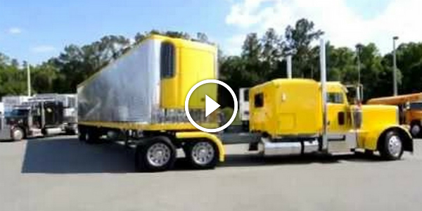 VERY IMPRESSIVE!!! TRUCK Driver PARKS A 53 FOOT TRAILER Into A TINY GAP!!! LIKE A BOSS! 2 Professional TRUCK Driver