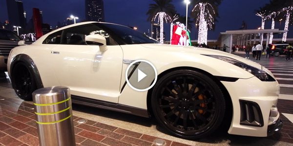 Black Bison Nissan GTR Carbon Fibre looking awesome