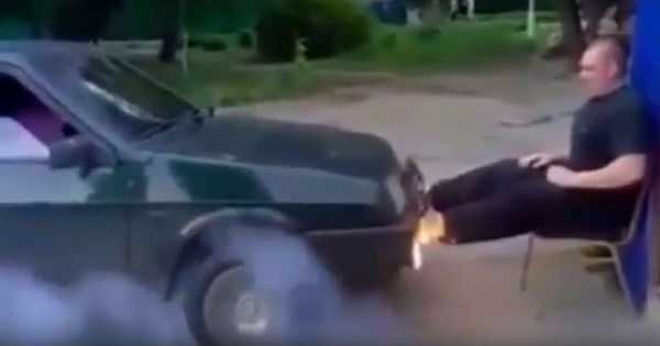 Leg day in Russia Man stops a car with legs in Russia 1