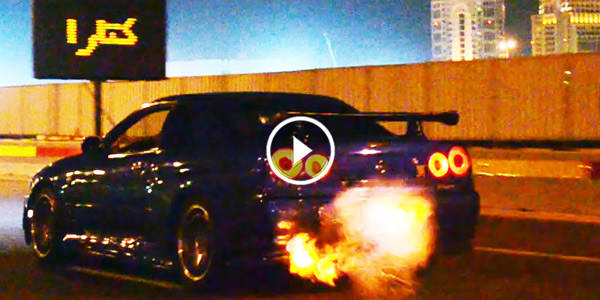 FLAME SHOOTING SHOW R34 Nissan Skyline GTR FLAMES at night