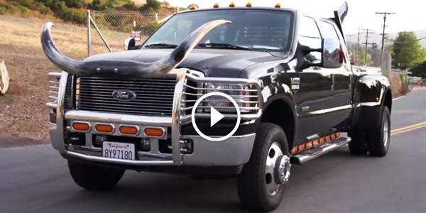 F350 POWERSTROKE DIESEL Redneck Pickup Stacks & Bull Horns Pipes Diesel Ford F-350 Powerstroke Diesel