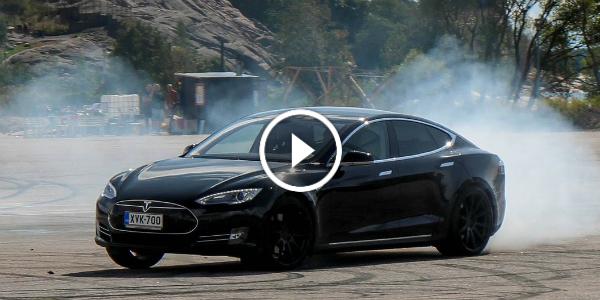 JAPANESE Put The TESLA S Model On A SMOKEY DRIFT TEST! Looks AWESOME But WEIRD With NO ENGINE NOISE! 3